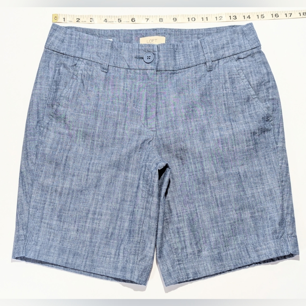 Loft Chambray Bermuda Shorts Women's Size 0, Blue Cotton Pockets Mid-Rise